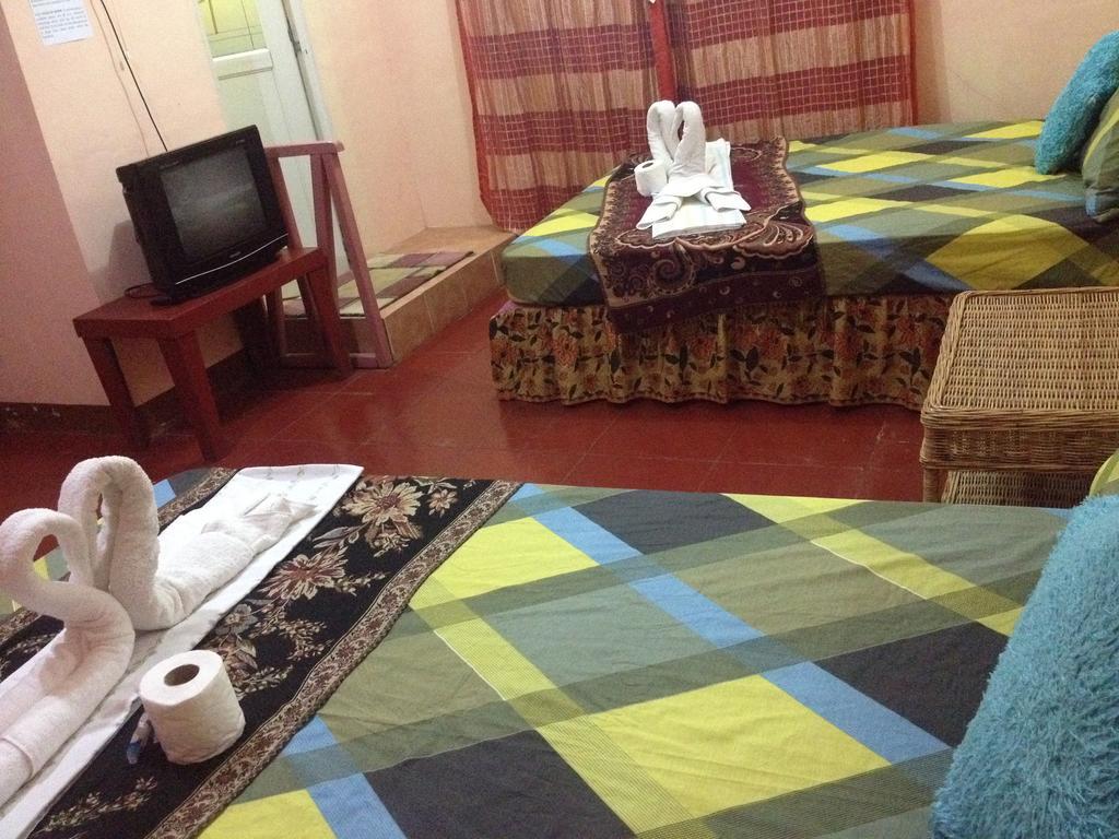 Hotel Lagrosa Backpackers Coron Exterior foto